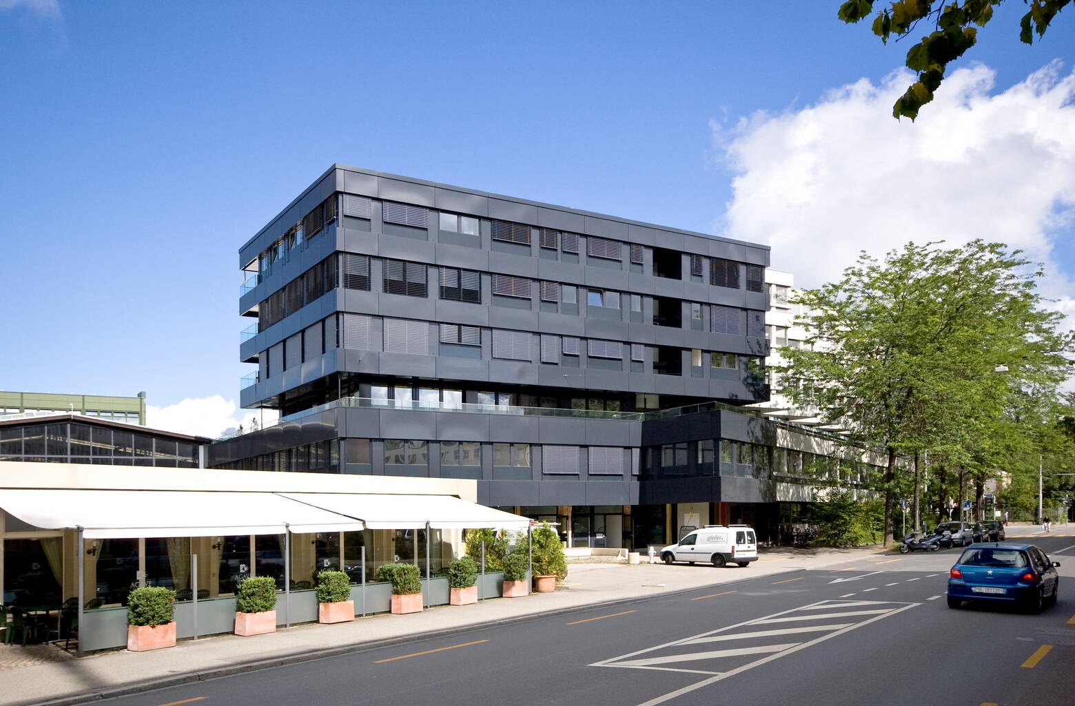 Umbau Wohn- und Geschäftshaus Zieglerstrasse Umbau Wohn- und Geschäftshaus Zieglerstrasse