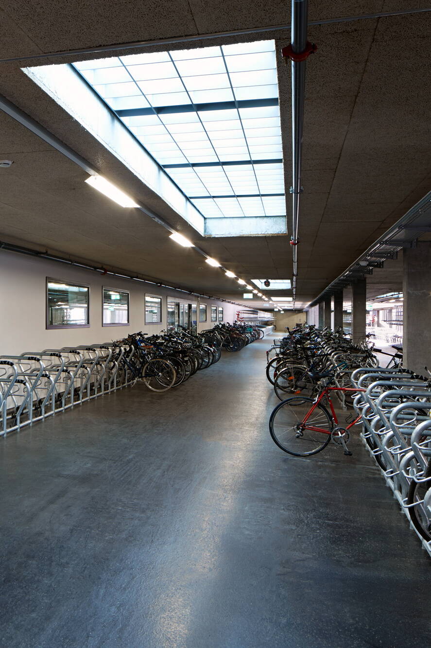 institutsgebaeude_fabrikstrasse_8_velohalle_a_2.jpg